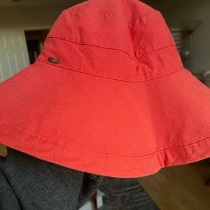 Scala Bucket Hat